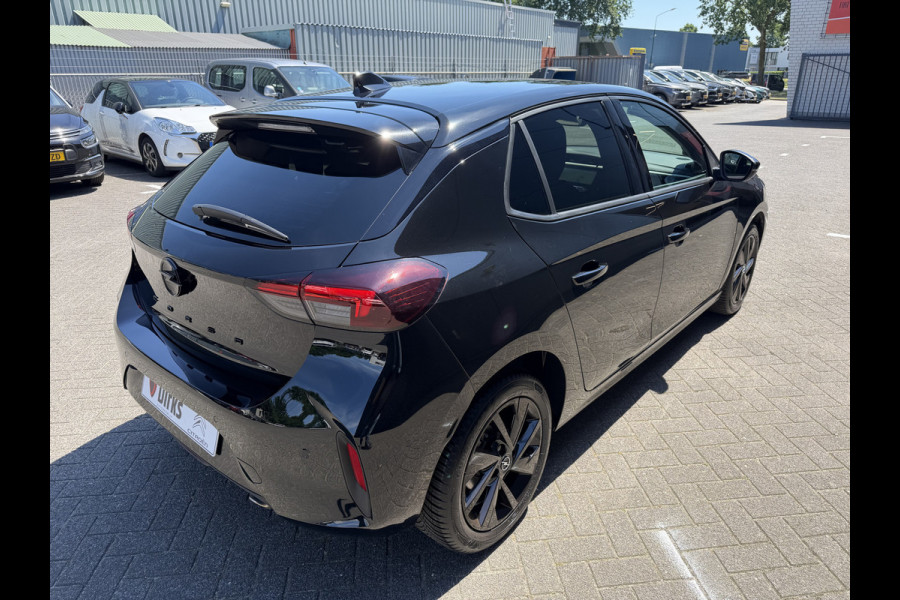 Opel Corsa 100pk GS (Camera - Keyless Entry - LED - Automatische Airco - Navigatie - Apple Carplay - Draadloos laden - Digitaal dashboard)