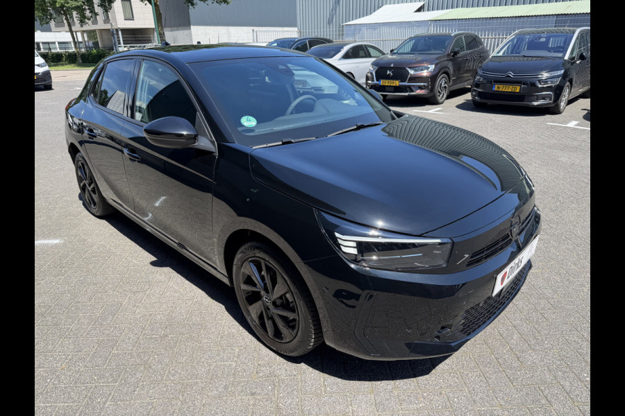 Opel Corsa 100pk GS (Camera - Keyless Entry - LED - Automatische Airco - Navigatie - Apple Carplay - Draadloos laden - Digitaal dashboard)