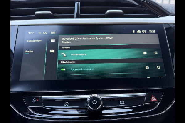 Opel Corsa 100pk GS (Camera - Keyless Entry - LED - Automatische Airco - Navigatie - Apple Carplay - Draadloos laden - Digitaal dashboard)
