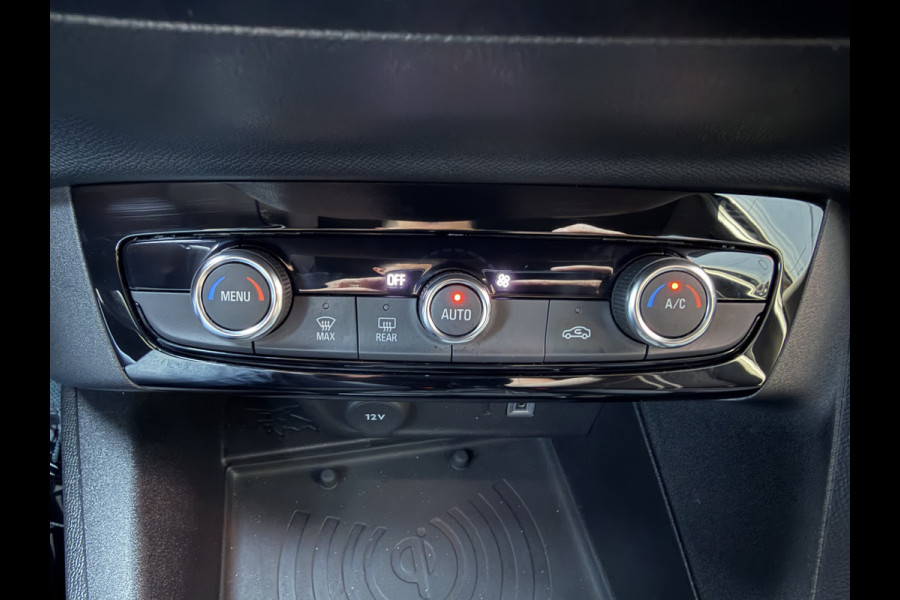 Opel Corsa 100pk GS (Camera - Keyless Entry - LED - Automatische Airco - Navigatie - Apple Carplay - Draadloos laden - Digitaal dashboard)