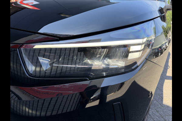Opel Corsa 100pk GS (Camera - Keyless Entry - LED - Automatische Airco - Navigatie - Apple Carplay - Draadloos laden - Digitaal dashboard)