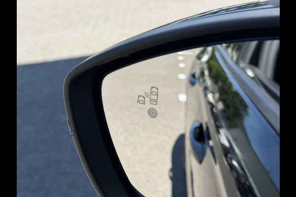 Opel Corsa 100pk GS (Camera - Keyless Entry - LED - Automatische Airco - Navigatie - Apple Carplay - Draadloos laden - Digitaal dashboard)