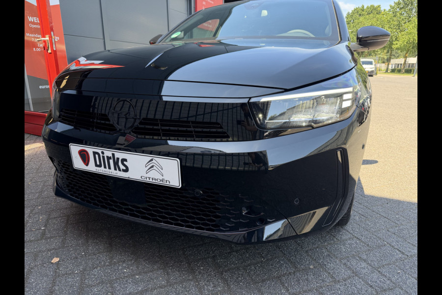 Opel Corsa 100pk GS (Camera - Keyless Entry - LED - Automatische Airco - Navigatie - Apple Carplay - Draadloos laden - Digitaal dashboard)