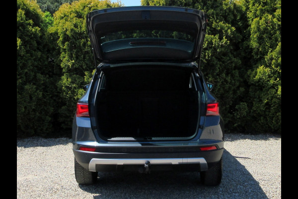 Seat Ateca 1.0 EcoTSI Style ntense * LED * Camera * Trekhaak *