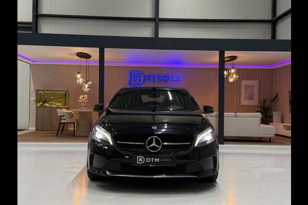 Mercedes-Benz A-Klasse 180 Business Solution AMG Aut.|19 Inch Camera Cruise Control led koplampen Navigatie Carplay & Android Auto
