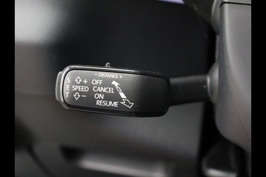 Škoda Karoq 1.5 TSI ACT Sportline Business