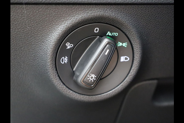 Škoda Karoq 1.5 TSI ACT Sportline Business