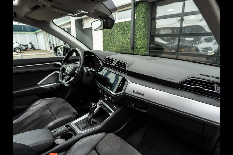 Audi Q3 35 TFSI S Line Pro Line | Pano | Camera | 20'' |