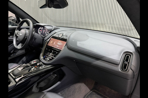 Aston Martin Dbx 4.0 V8 707 / Fabrieksgarantie tot 26.10.2026 / Matt groen / 360 Camera / Carbon delen