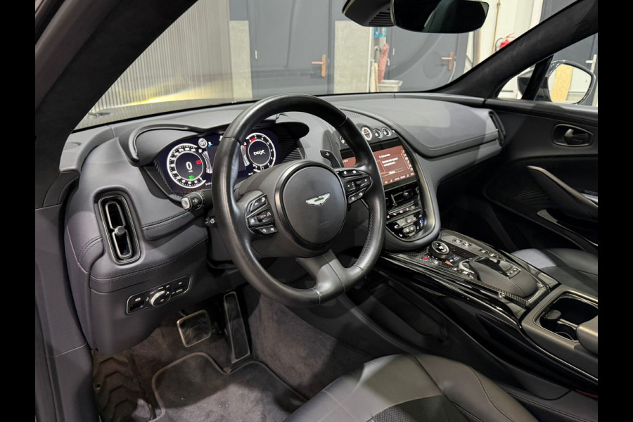 Aston Martin Dbx 4.0 V8 707 / Fabrieksgarantie tot 26.10.2026 / Matt groen / 360 Camera / Carbon delen