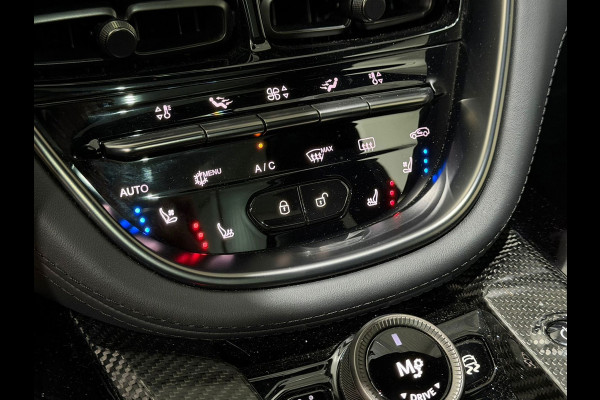 Aston Martin Dbx 4.0 V8 707 / Fabrieksgarantie tot 26.10.2026 / Matt groen / 360 Camera / Carbon delen
