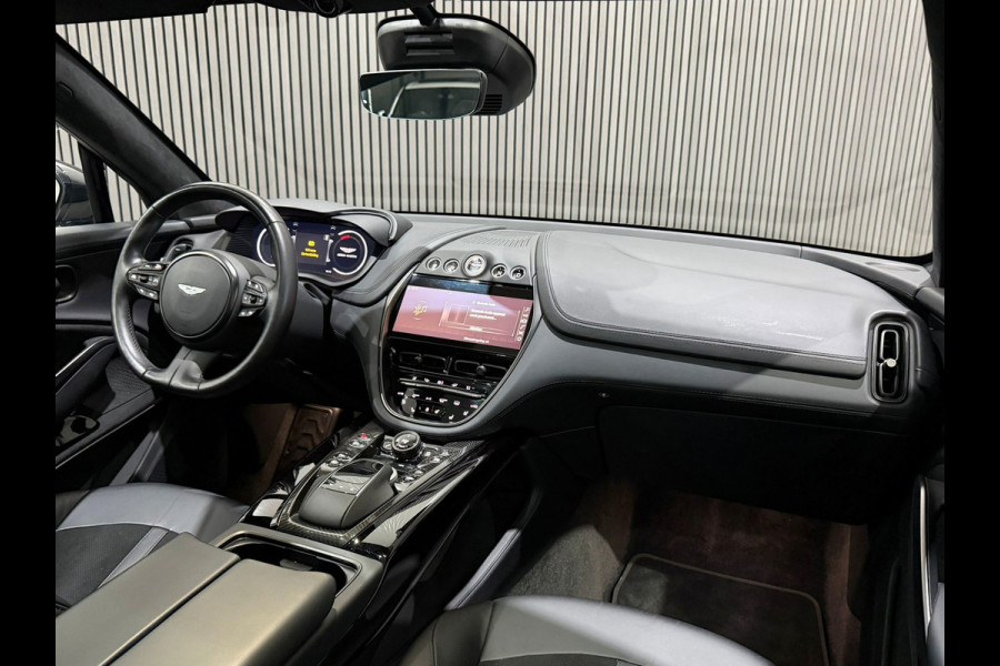 Aston Martin Dbx 4.0 V8 707 / Fabrieksgarantie tot 26.10.2026 / Matt groen / 360 Camera / Carbon delen