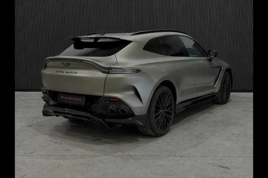 Aston Martin Dbx 4.0 V8 707 / Fabrieksgarantie tot 26.10.2026 / Matt groen / 360 Camera / Carbon delen