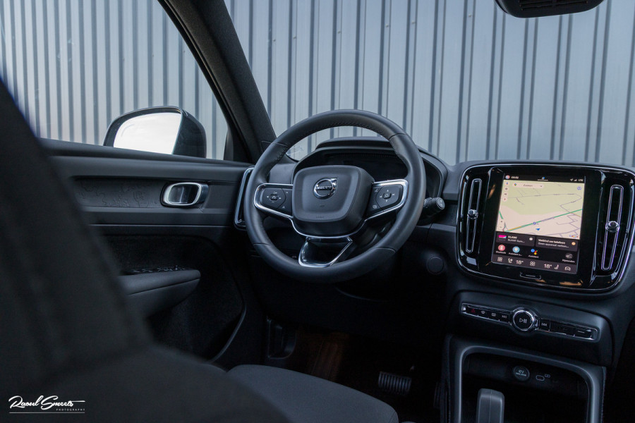 Volvo XC40 Recharge Twin Plus 82 kWh Extended Range | Adaptieve cruise | Blis | Metallic | Full LED |