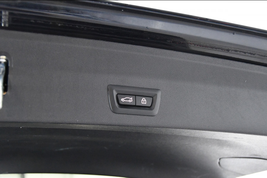 BMW X3 XDRIVE30E Pano*side-assist*Keyless