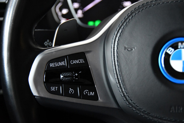 BMW X3 XDRIVE30E Pano*side-assist*Keyless
