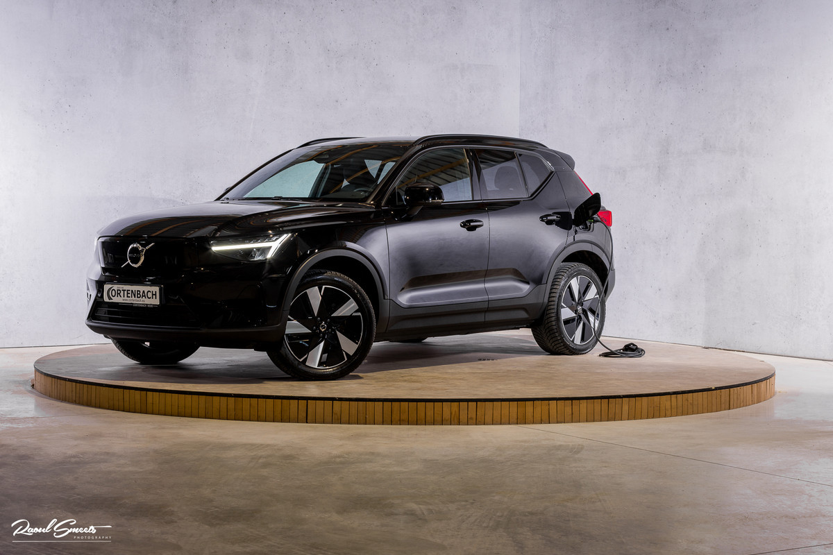 Volvo XC40 Recharge Twin Plus 82 kWh Extended Range | Adaptieve cruise | Blis | Metallic | Full LED |