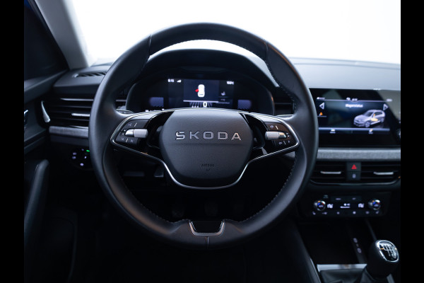 Škoda Kamiq 1.0 TSI Business Edition 116 PK | App. connect | Cruise | Stoelverw. | All season banden | Extra getint glas, Camera, Climate control