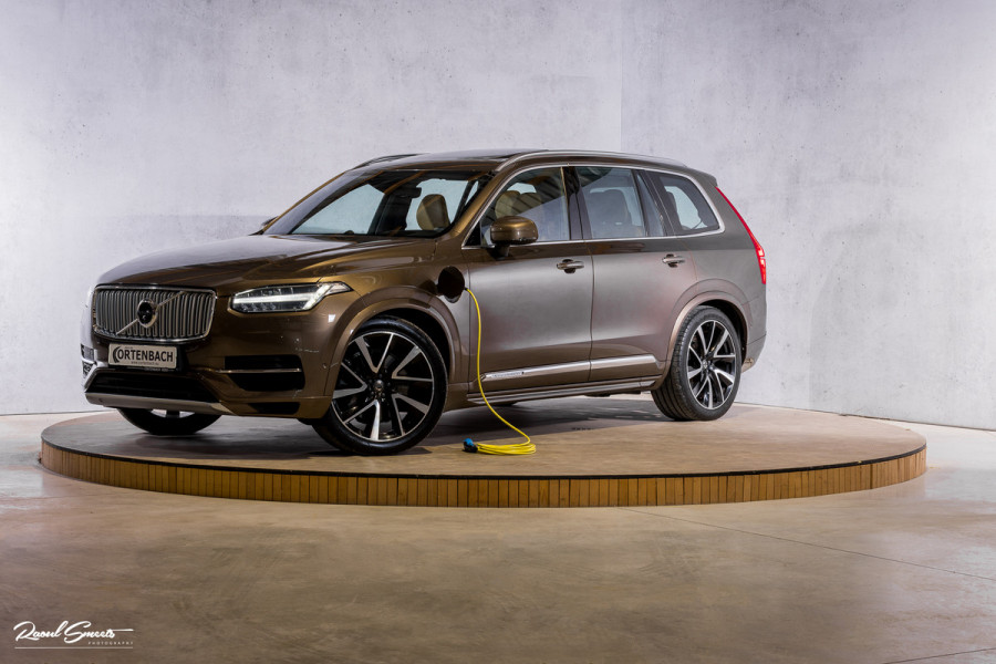 Volvo XC90 2.0 T8 Twin Engine AWD Inscription | Luchtvering | Zwenkbare trekhaak | Bowers&Wilkins | Panorama dak | Stoelverkoeling | Massage |
