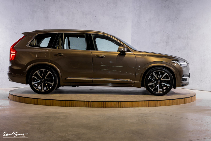 Volvo XC90 2.0 T8 Twin Engine AWD Inscription | Luchtvering | Zwenkbare trekhaak | Bowers&Wilkins | Panorama dak | Stoelverkoeling | Massage |