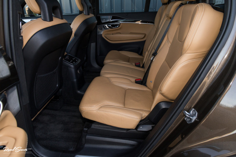 Volvo XC90 2.0 T8 Twin Engine AWD Inscription | Luchtvering | Zwenkbare trekhaak | Bowers&Wilkins | Panorama dak | Stoelverkoeling | Massage |