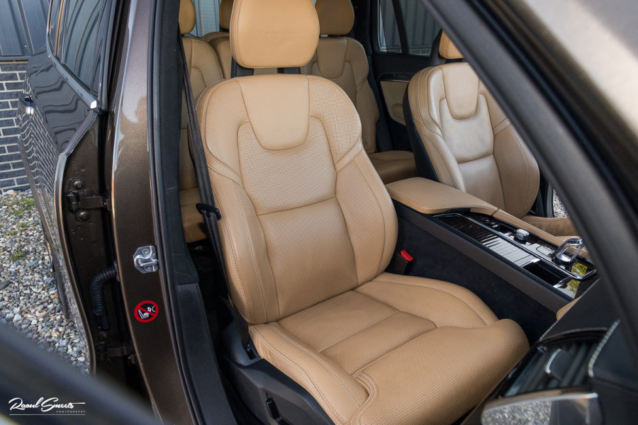 Volvo XC90 2.0 T8 Twin Engine AWD Inscription | Luchtvering | Zwenkbare trekhaak | Bowers&Wilkins | Panorama dak | Stoelverkoeling | Massage |