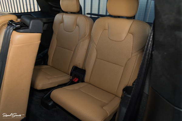Volvo XC90 2.0 T8 Twin Engine AWD Inscription | Luchtvering | Zwenkbare trekhaak | Bowers&Wilkins | Panorama dak | Stoelverkoeling | Massage |
