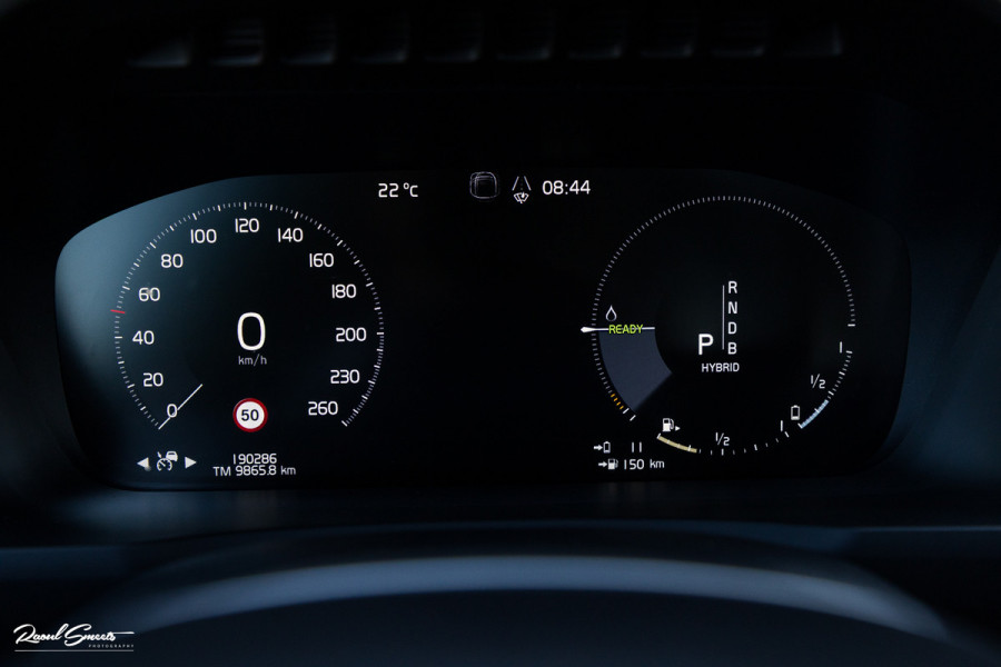 Volvo XC90 2.0 T8 Twin Engine AWD Inscription | Luchtvering | Zwenkbare trekhaak | Bowers&Wilkins | Panorama dak | Stoelverkoeling | Massage |