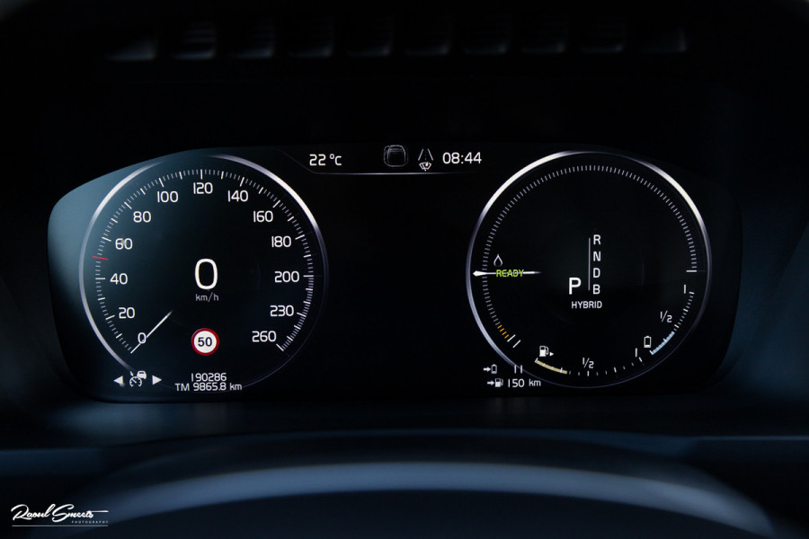 Volvo XC90 2.0 T8 Twin Engine AWD Inscription | Luchtvering | Zwenkbare trekhaak | Bowers&Wilkins | Panorama dak | Stoelverkoeling | Massage |