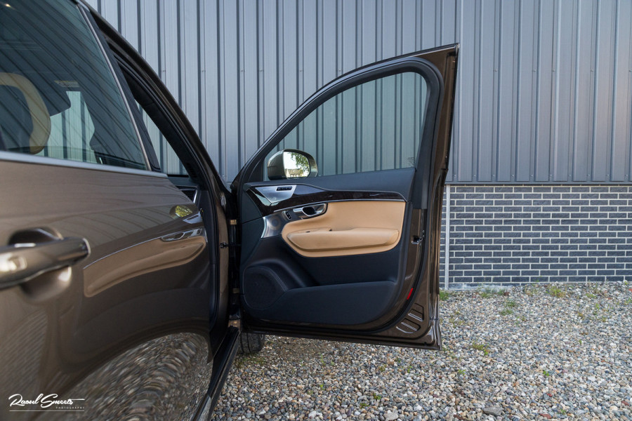 Volvo XC90 2.0 T8 Twin Engine AWD Inscription | Luchtvering | Zwenkbare trekhaak | Bowers&Wilkins | Panorama dak | Stoelverkoeling | Massage |