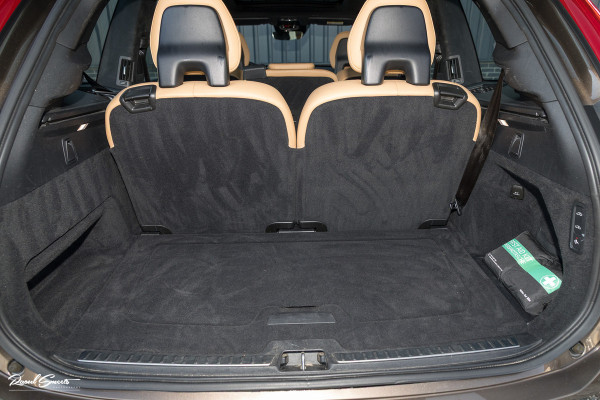 Volvo XC90 2.0 T8 Twin Engine AWD Inscription | Luchtvering | Zwenkbare trekhaak | Bowers&Wilkins | Panorama dak | Stoelverkoeling | Massage |