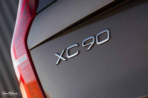 Volvo XC90 2.0 T8 Twin Engine AWD Inscription | Luchtvering | Zwenkbare trekhaak | Bowers&Wilkins | Panorama dak | Stoelverkoeling | Massage |