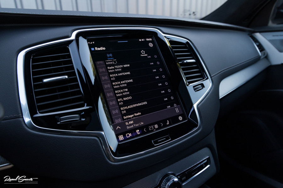 Volvo XC90 2.0 T8 Recharge AWD Ultimate Dark Long Range | Luchtvering | Panorama dak | Adaptieve cruise | Memory | Blis | 22 Inch |