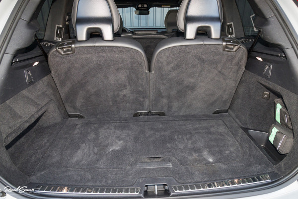 Volvo XC90 2.0 T8 Recharge AWD Ultimate Dark Long Range | Luchtvering | Panorama dak | Adaptieve cruise | Memory | Blis | 22 Inch |