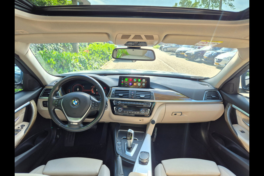 BMW 3-serie 320i Luxury Edition Individual Schuifdak Apple CarPlay Virtual dash Camera LED NAP 2e eigenaar 320i Luxury Edition