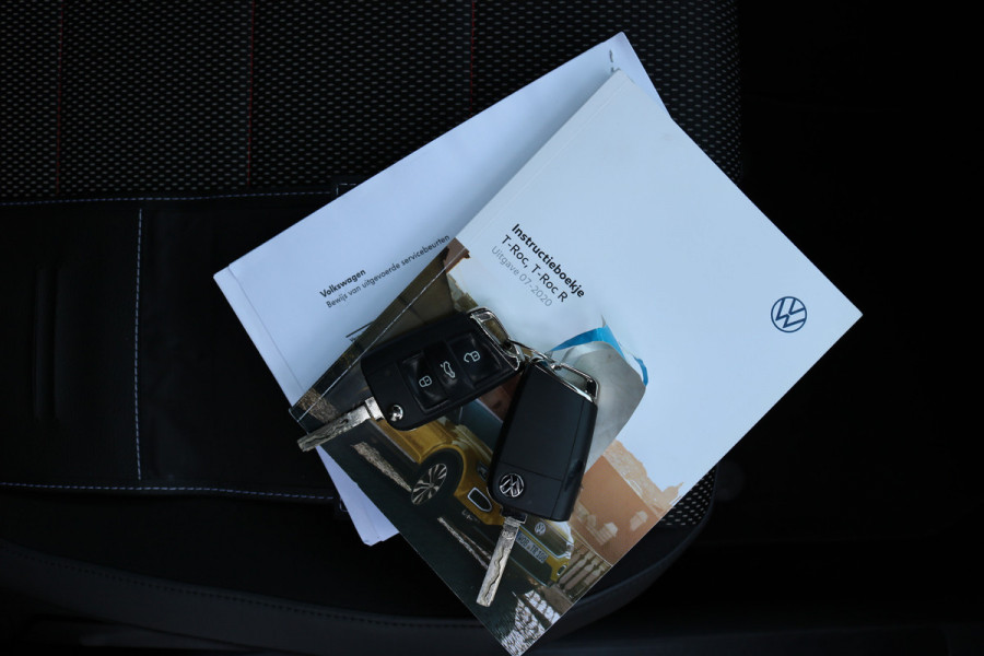 Volkswagen T-Roc 1.5 TSI Sport Autom Virtuel cockpit Xenon Navi Camera Bj:2021