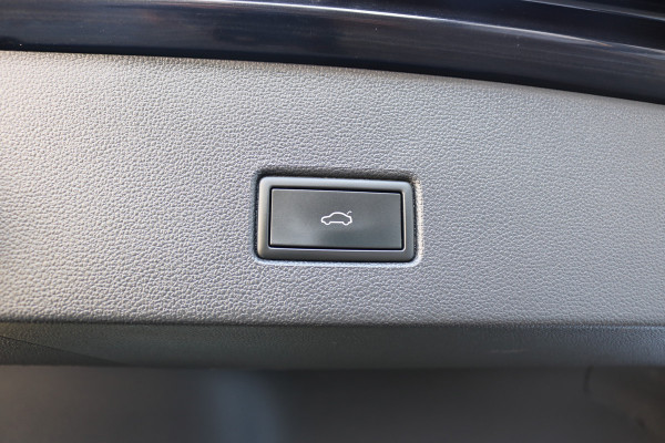 Volkswagen T-Roc 1.5 TSI Sport Autom Virtuel cockpit Xenon Navi Camera Bj:2021