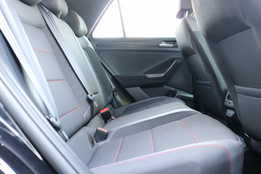 Volkswagen T-Roc 1.5 TSI Sport Autom Virtuel cockpit Xenon Navi Camera Bj:2021