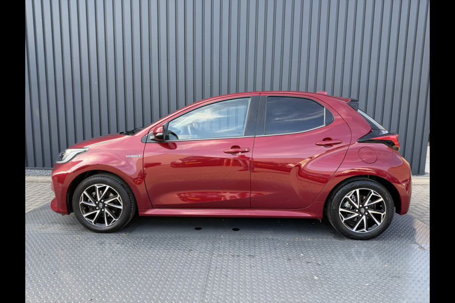 Toyota Yaris 1.5 Hybrid Dynamic | BSM | Dealer onderhouden | 10 jr GARANTIE | Rijklaar!!!