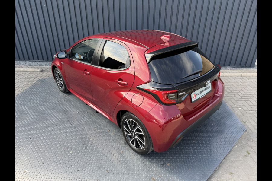 Toyota Yaris 1.5 Hybrid Dynamic | BSM | Dealer onderhouden | 10 jr GARANTIE | Rijklaar!!!