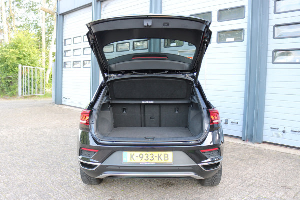 Volkswagen T-Roc 1.5 TSI Sport Autom Virtuel cockpit Xenon Navi Camera Bj:2021