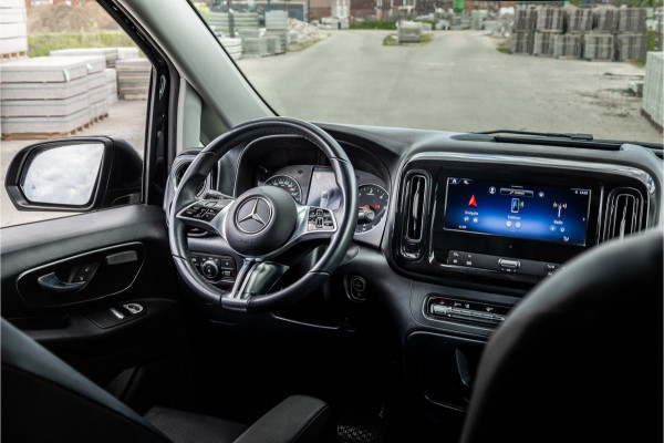 Mercedes-Benz Vito 119 CDI DC L3 XL | AMG | L+R Schuifdeur | Dubbel cabine | 5-Zitter | Navigatie | CarPlay | Camera | Lederen bekleding | Stoelver | 2500 kg trekgewicht | Trekhaak | Multibeam Led | PDC V+A