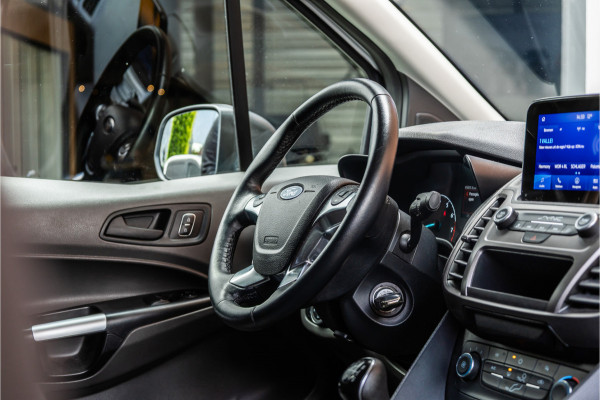 Ford Transit Connect 1.0 Ecoboost 100 PK | Navigatie | Camera | CarPlay | Cruise control | 3-Zitter | MF Stuur | Nieuwe APK | Dealer onderhouden | Benzine | Euro 6
