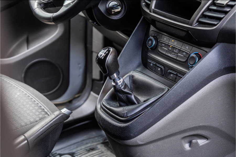 Ford Transit Connect 1.0 Ecoboost 100 PK | Navigatie | Camera | CarPlay | Cruise control | 3-Zitter | MF Stuur | Nieuwe APK | Dealer onderhouden | Benzine | Euro 6