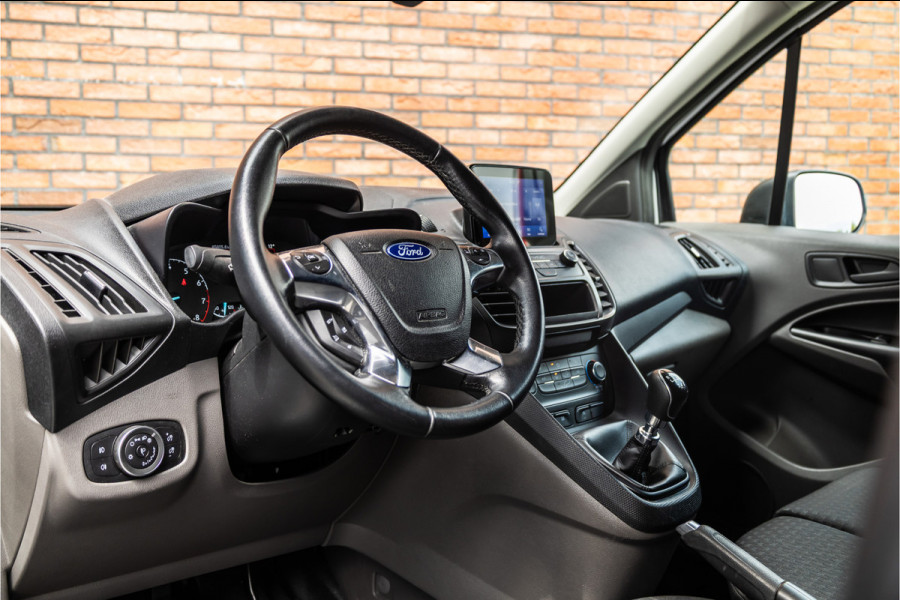 Ford Transit Connect 1.0 Ecoboost 100 PK | Navigatie | Camera | CarPlay | Cruise control | 3-Zitter | MF Stuur | Nieuwe APK | Dealer onderhouden | Benzine | Euro 6
