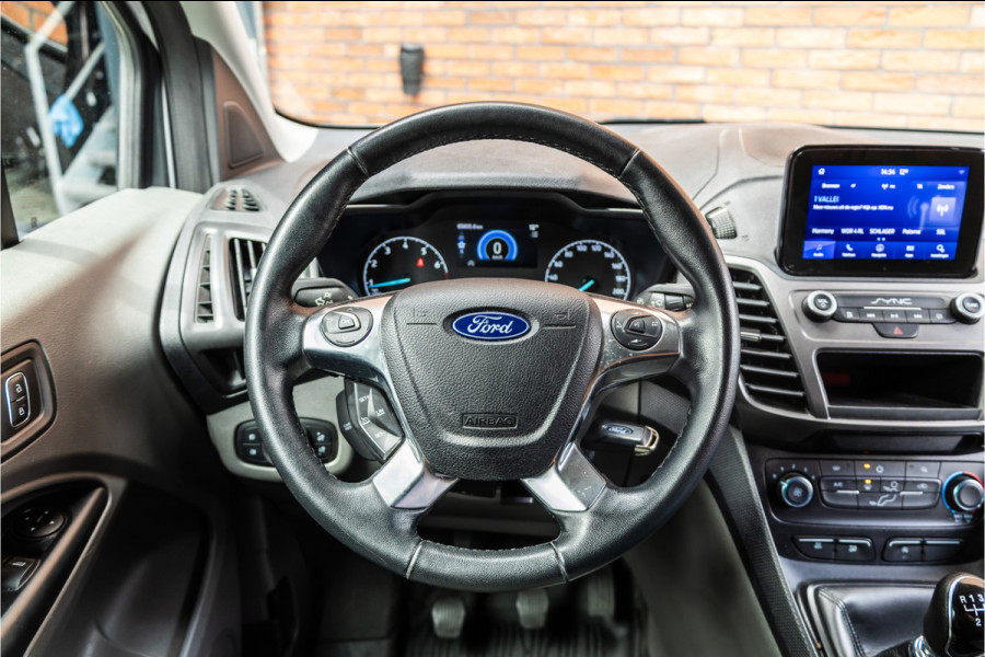 Ford Transit Connect 1.0 Ecoboost 100 PK | Navigatie | Camera | CarPlay | Cruise control | 3-Zitter | MF Stuur | Nieuwe APK | Dealer onderhouden | Benzine | Euro 6