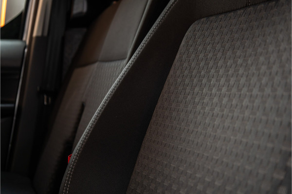Ford Transit Connect 1.0 Ecoboost 100 PK | Navigatie | Camera | CarPlay | Cruise control | 3-Zitter | MF Stuur | Nieuwe APK | Dealer onderhouden | Benzine | Euro 6