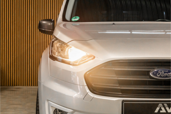 Ford Transit Connect 1.0 Ecoboost 100 PK | Navigatie | Camera | CarPlay | Cruise control | 3-Zitter | MF Stuur | Nieuwe APK | Dealer onderhouden | Benzine | Euro 6