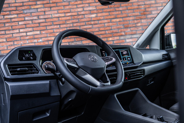 Volkswagen Caddy Cargo 2.0 TDI DSG | L+R Schuifdeur | ACC | Side Assist | Lane Assist | Virtual Cockpit | Camera | CarPlay | Stoelverwarming | LED Koplampen | Sidebars | DAB | Fabrieksgarantie | Facelift model | BPM Vrij
