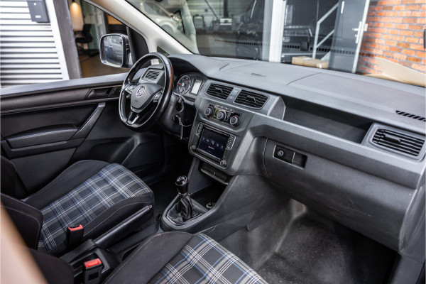 Volkswagen Caddy 2.0 TDI Exclusive 185 PK | Marge | BTW & BPM Vrij | Bi-Xenon | ACC | CarPlay | Navigatie | PDC | MF Stuur | Trekhaak | Nieuwe APK | Alarm | Schroefset | Spoilerkit | Dealer onderhouden